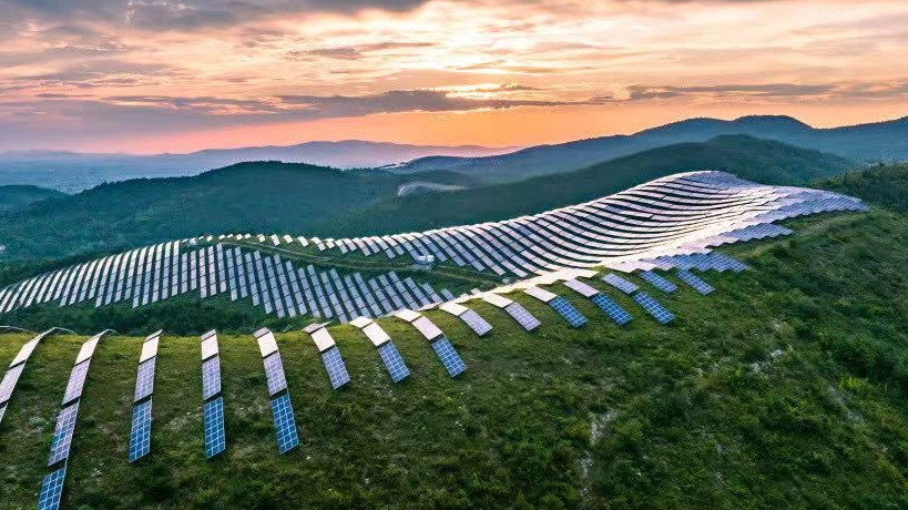 Libertando-se da involução do mercado terrestre! Novos caminhos fotovoltaicos para 2026: geração de energia espacial e sinergia de computação de energia inauguram uma nova dimensão energética